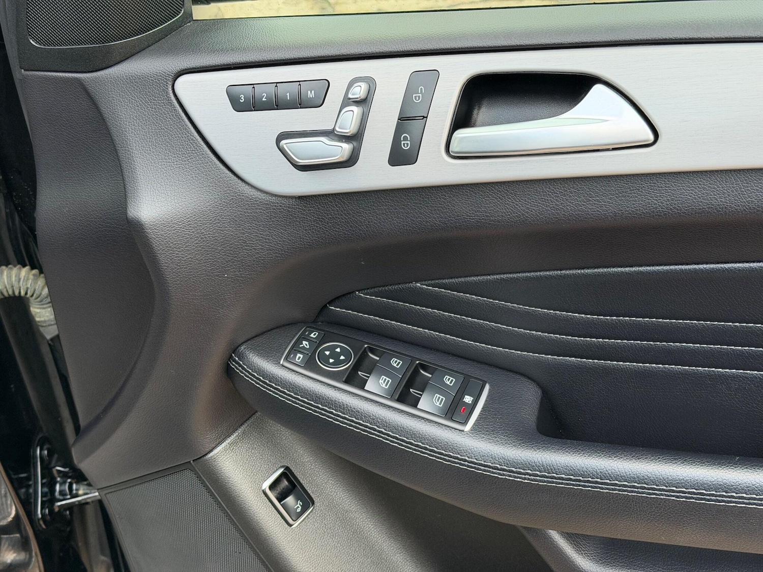 Used Mercedes-Benz GLE 2016 for sale - 76898551: Photo 28