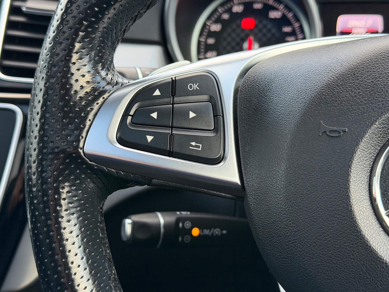 Used Mercedes-Benz GLE 2016 for sale - 76898551: Photo 37