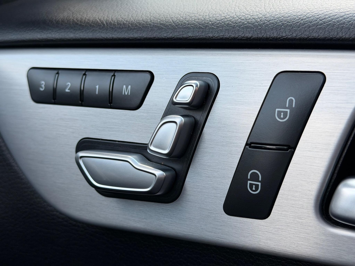 Used Mercedes-Benz GLE 2016 for sale - 76898551: Photo 39