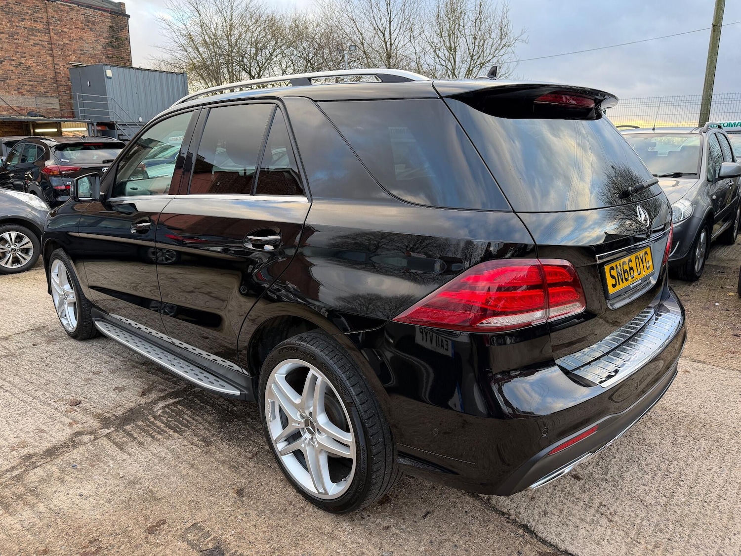 Used Mercedes-Benz GLE 2016 for sale - 76898551: Photo 4