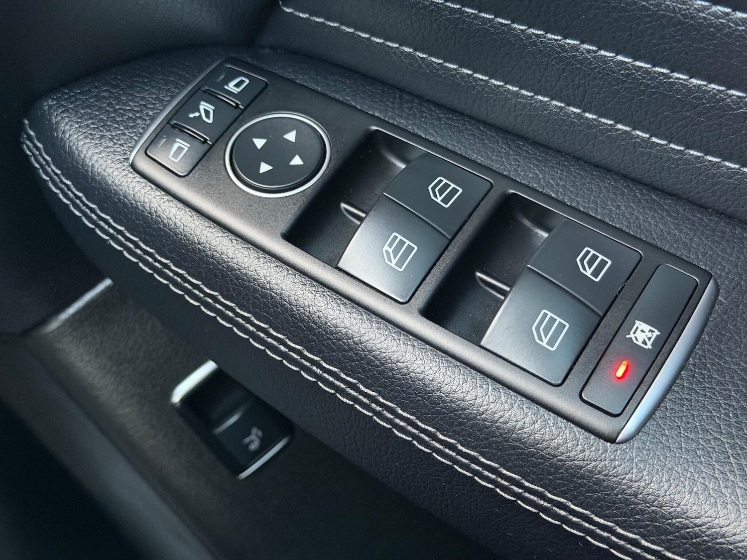 Used Mercedes-Benz GLE 2016 for sale - 76898551: Photo 48