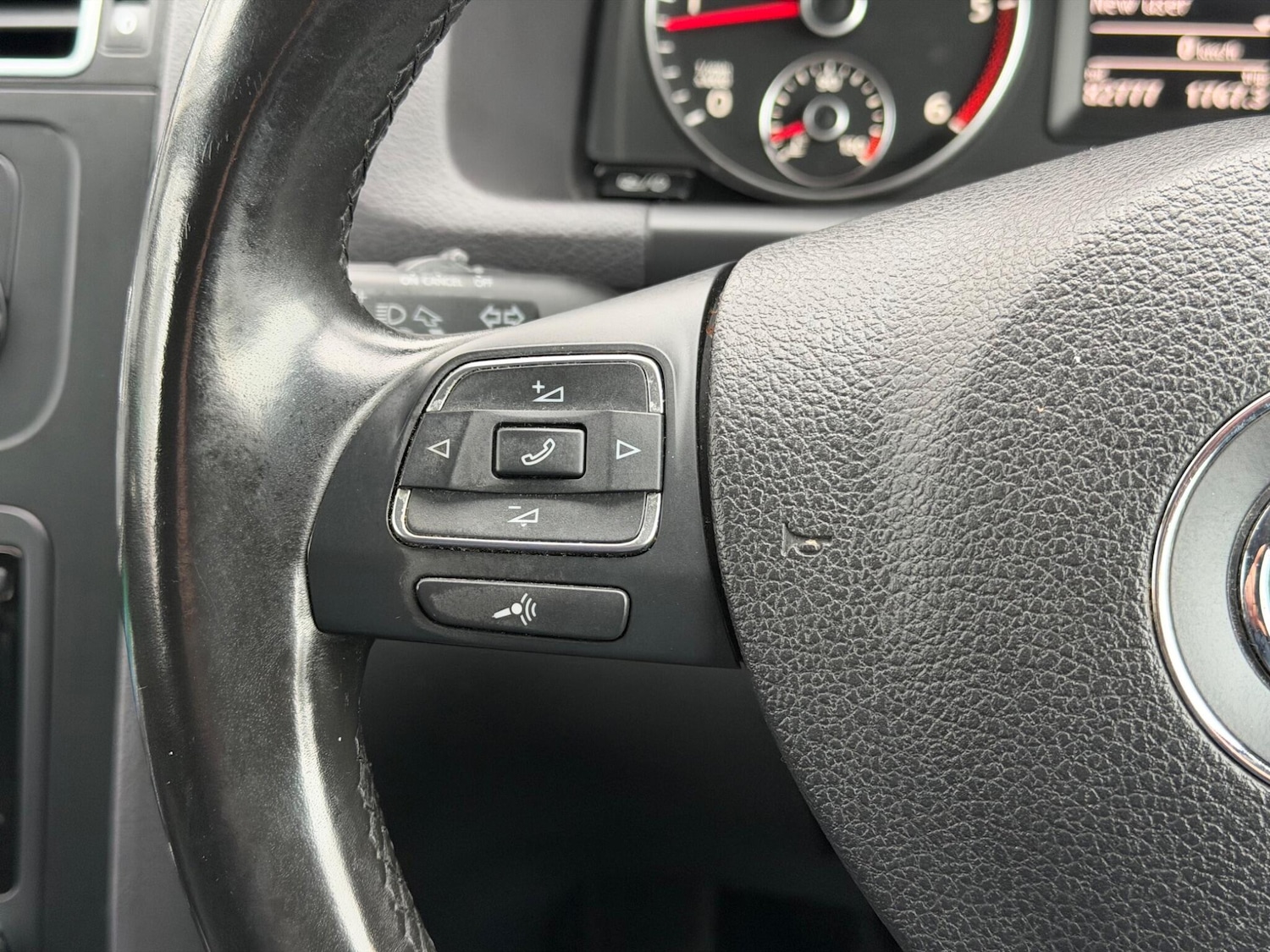 Used Volkswagen Touran 2013 for sale - 77376113: Photo 26