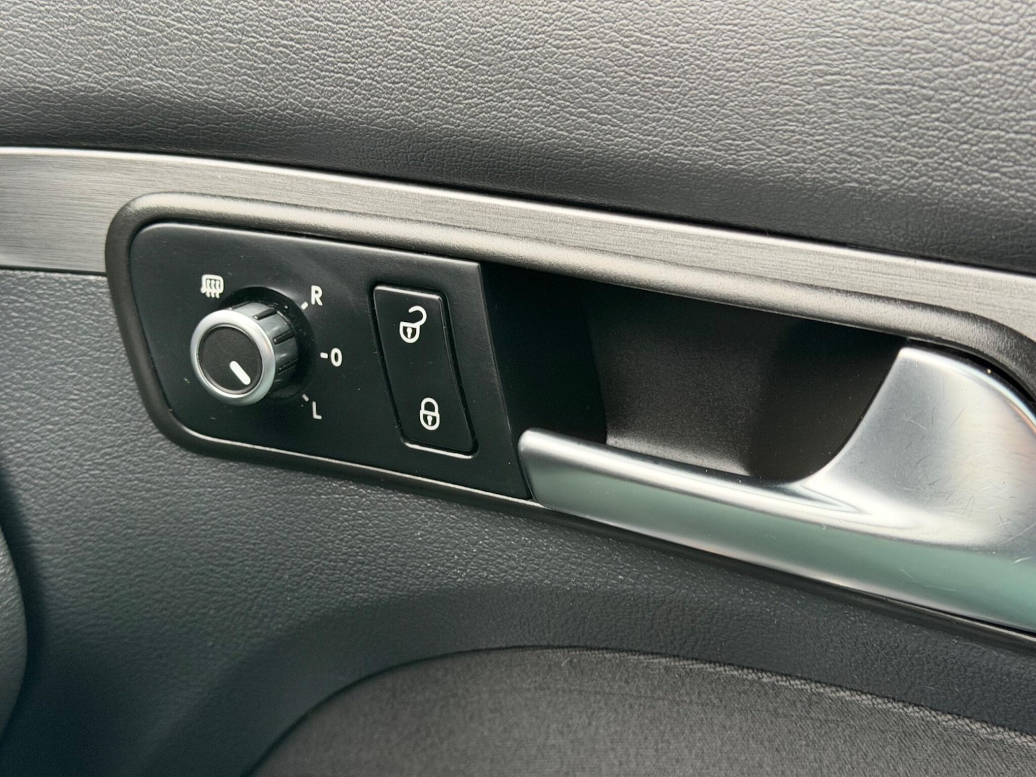 Used Volkswagen Touran 2013 for sale - 77376113: Photo 29