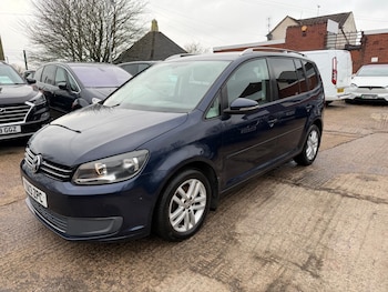 Used Volkswagen Touran 2013 for sale - 77376113: Photo