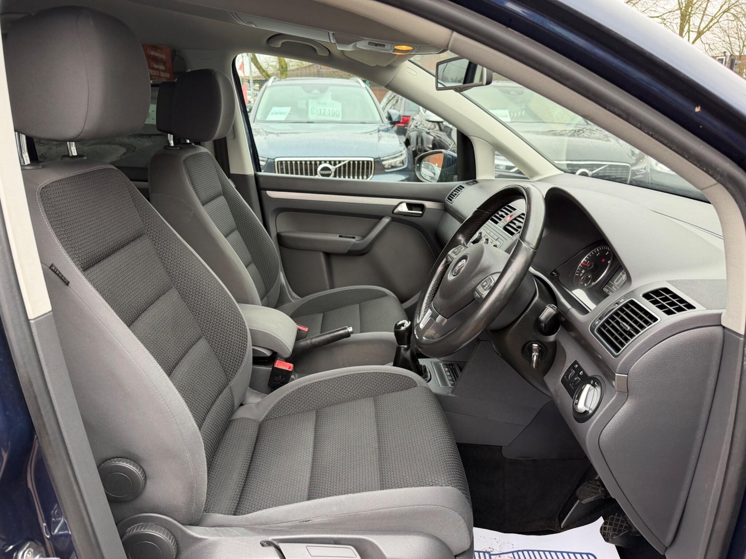 Used Volkswagen Touran 2013 for sale - 77376113: Photo 9