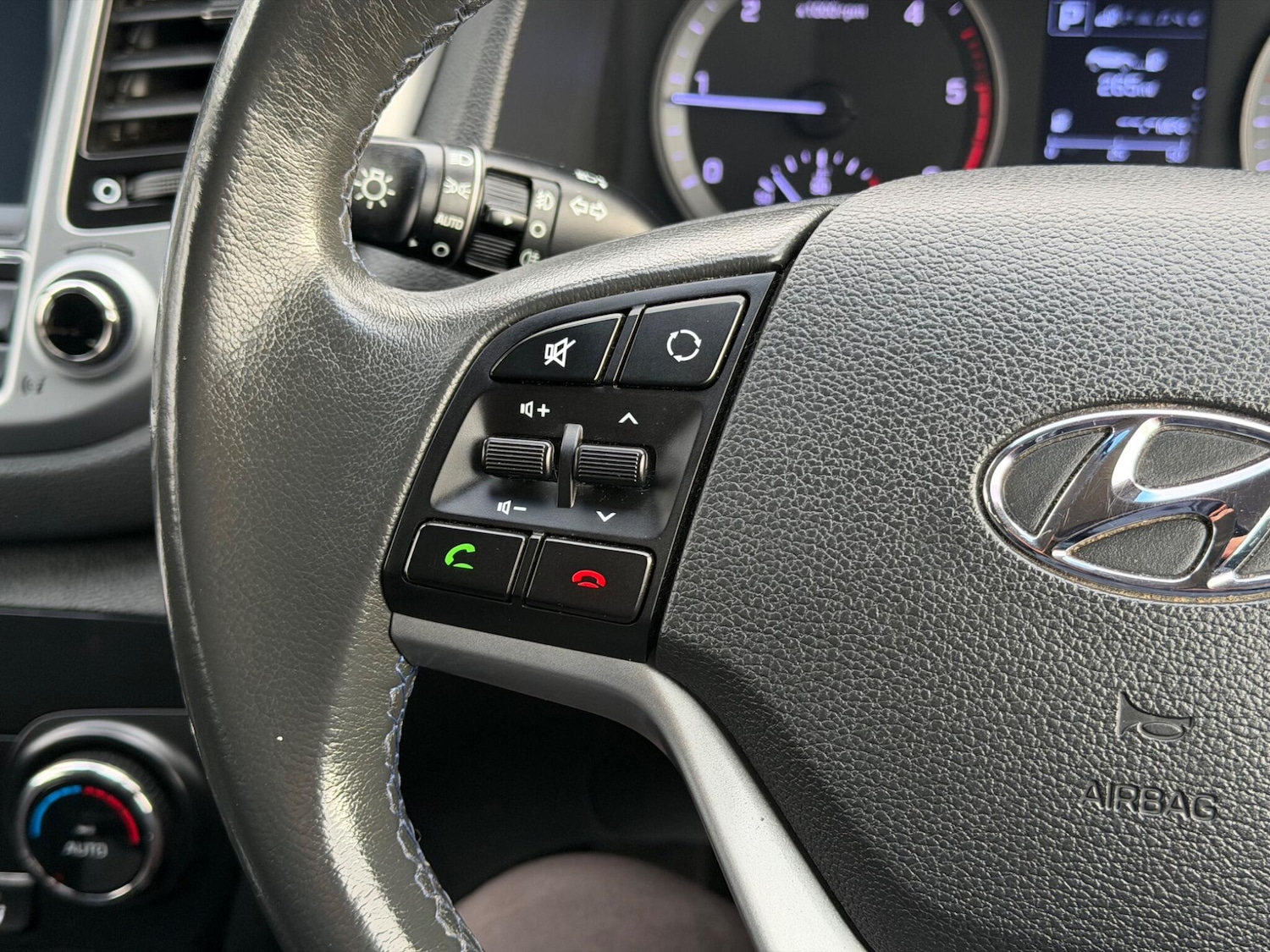 Used Hyundai TUCSON 2017 for sale - 77658800: Photo 29