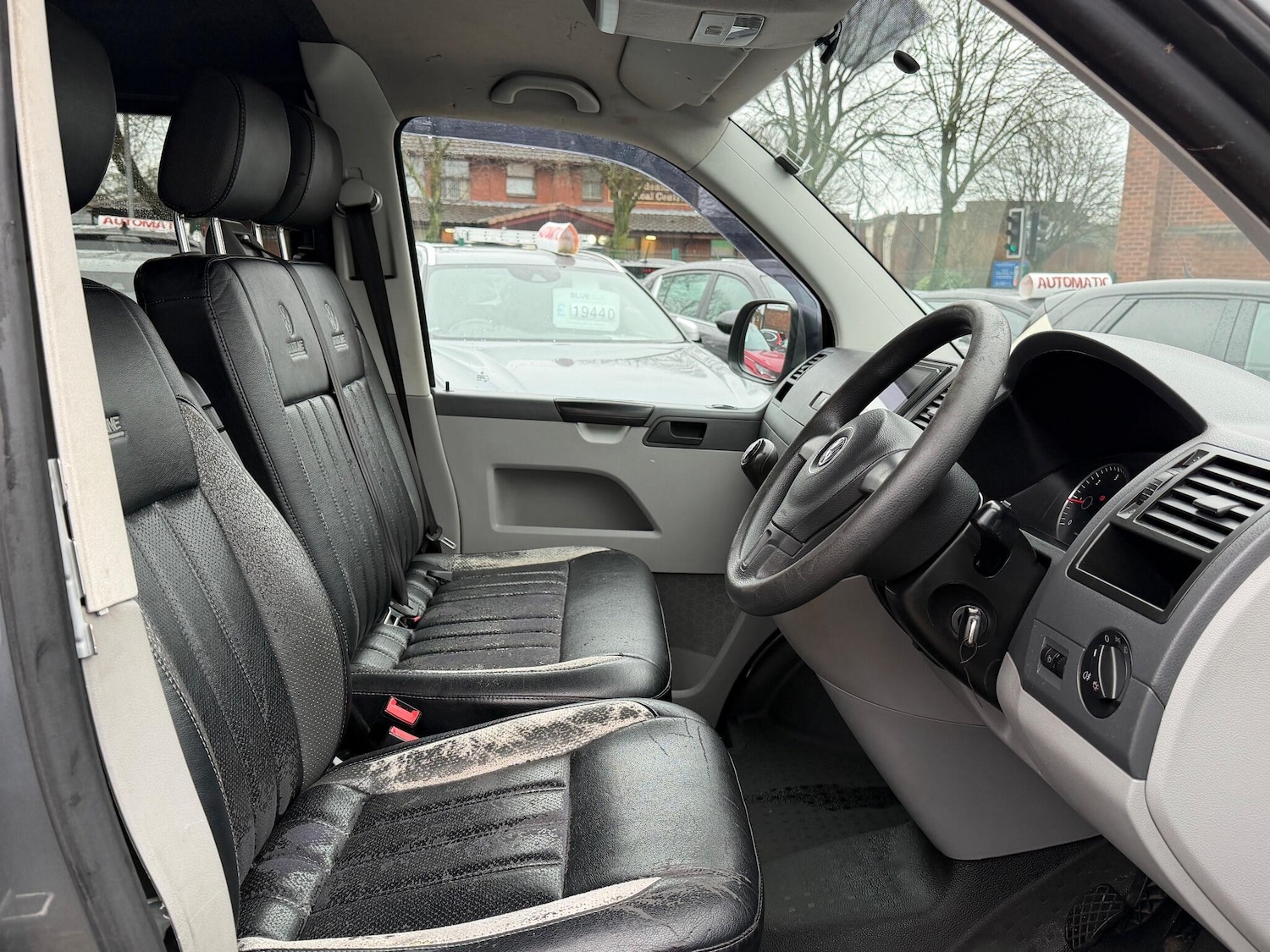 Used Volkswagen Transporter 2012 for sale - 76952605: Photo 10