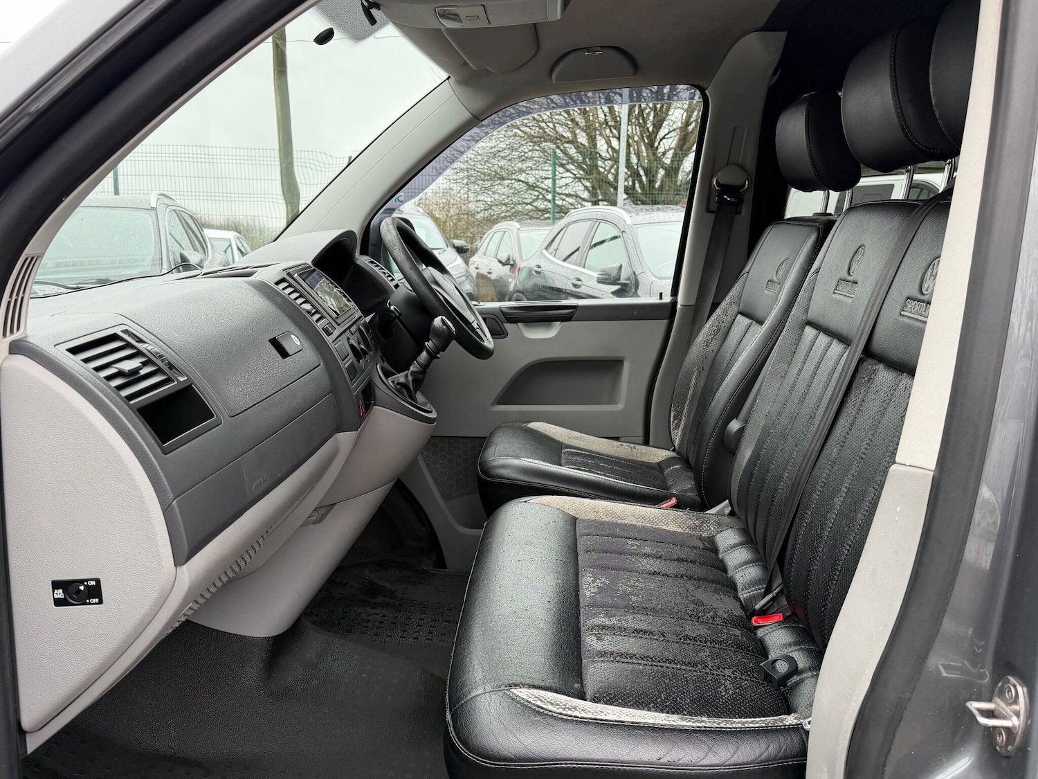 Used Volkswagen Transporter 2012 for sale - 76952605: Photo 9