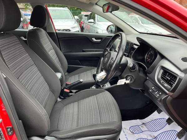 Used Kia Stonic 2019 for sale - 75318432: Photo 12