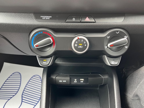 Used Kia Stonic 2019 for sale - 75318432: Photo 25