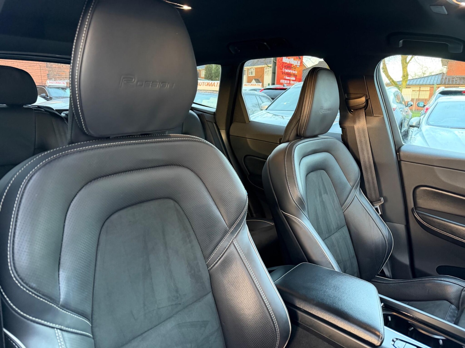 Used Volvo XC60 2018 for sale - 77143638: Photo 17