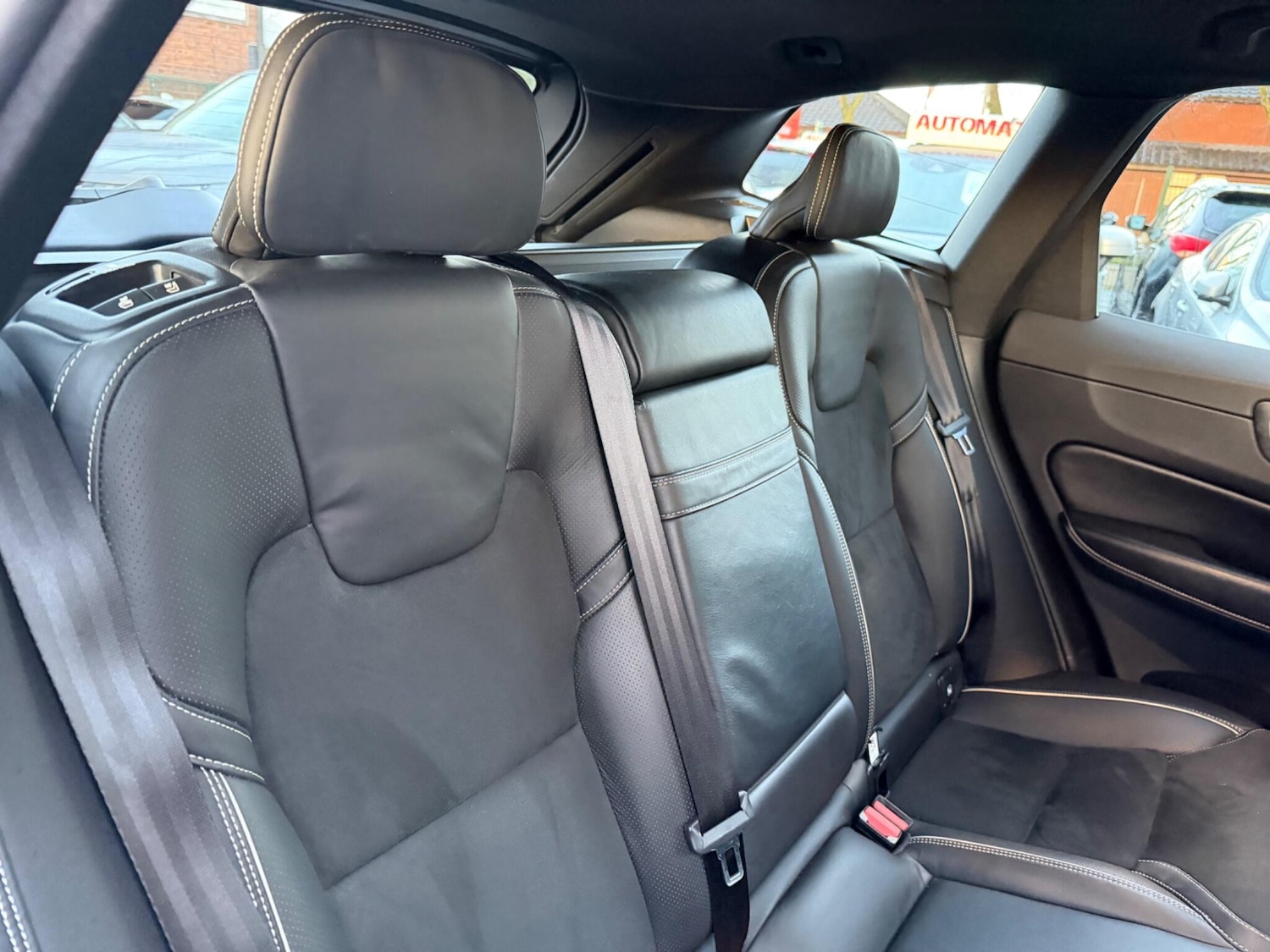 Used Volvo XC60 2018 for sale - 77143638: Photo 22