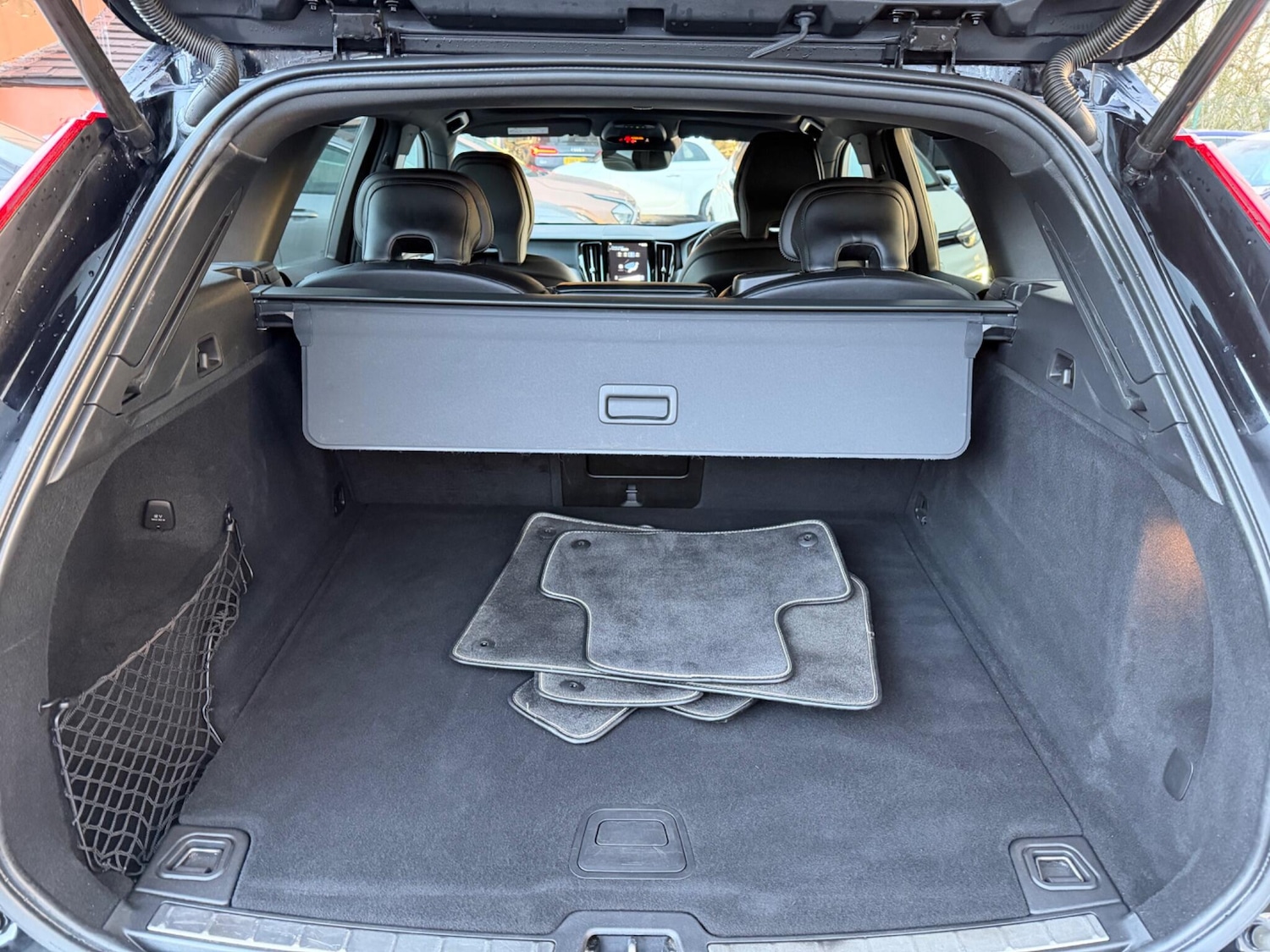 Used Volvo XC60 2018 for sale - 77143638: Photo 24