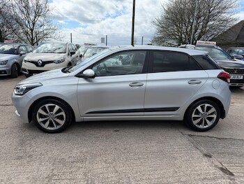 Used Hyundai i20 2014 for sale - 78301749: Photo