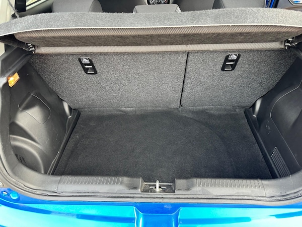 Used Suzuki Swift 2019 for sale - 76307179: Photo 19