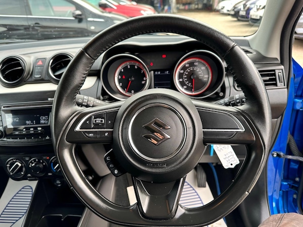 Used Suzuki Swift 2019 for sale - 76307179: Photo 9