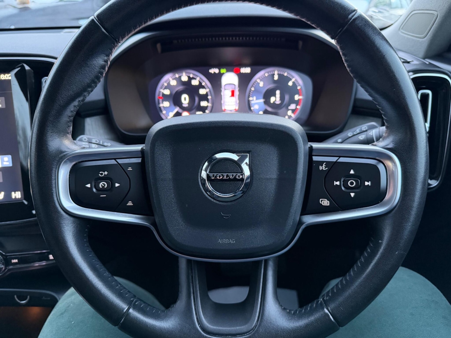 Used Volvo XC40 2019 for sale - 77143614: Photo 16