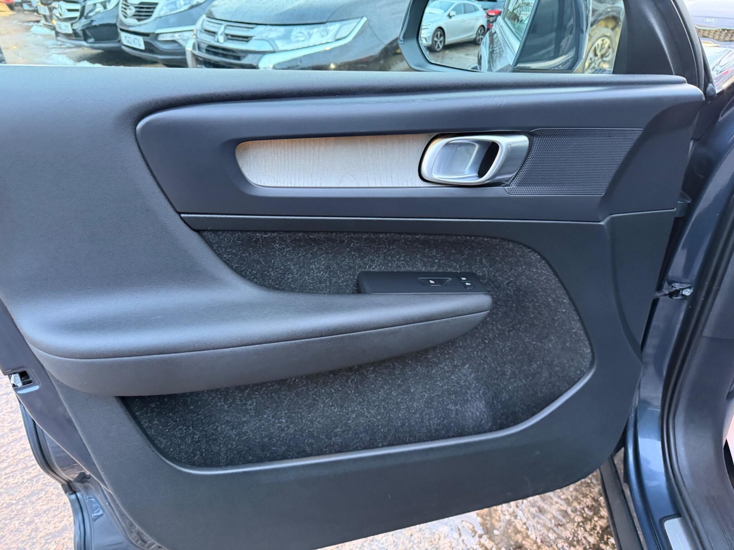 Used Volvo XC40 2019 for sale - 77143614: Photo 42