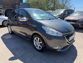 Used Peugeot 208 2014 for sale - 78416741: Photo