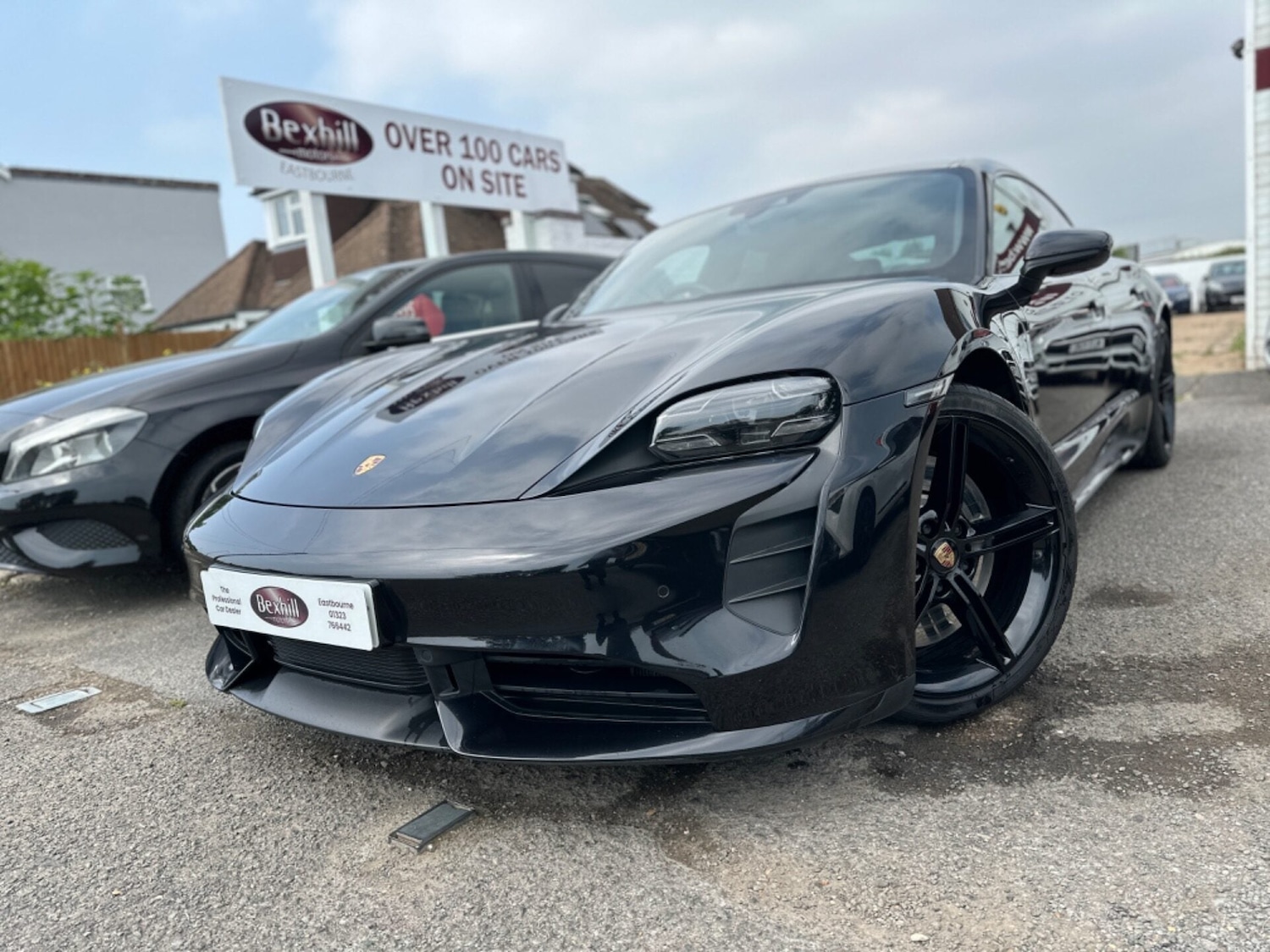 Used Porsche Taycan 2020 for sale - 77094535: Photo 2