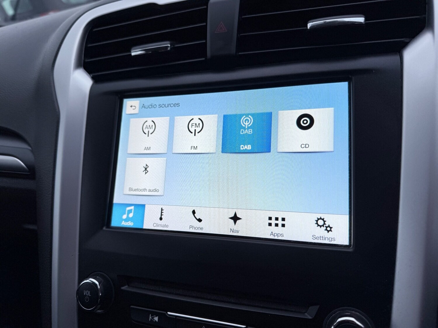 Used Ford Mondeo 2016 for sale - 77312929: Photo 16