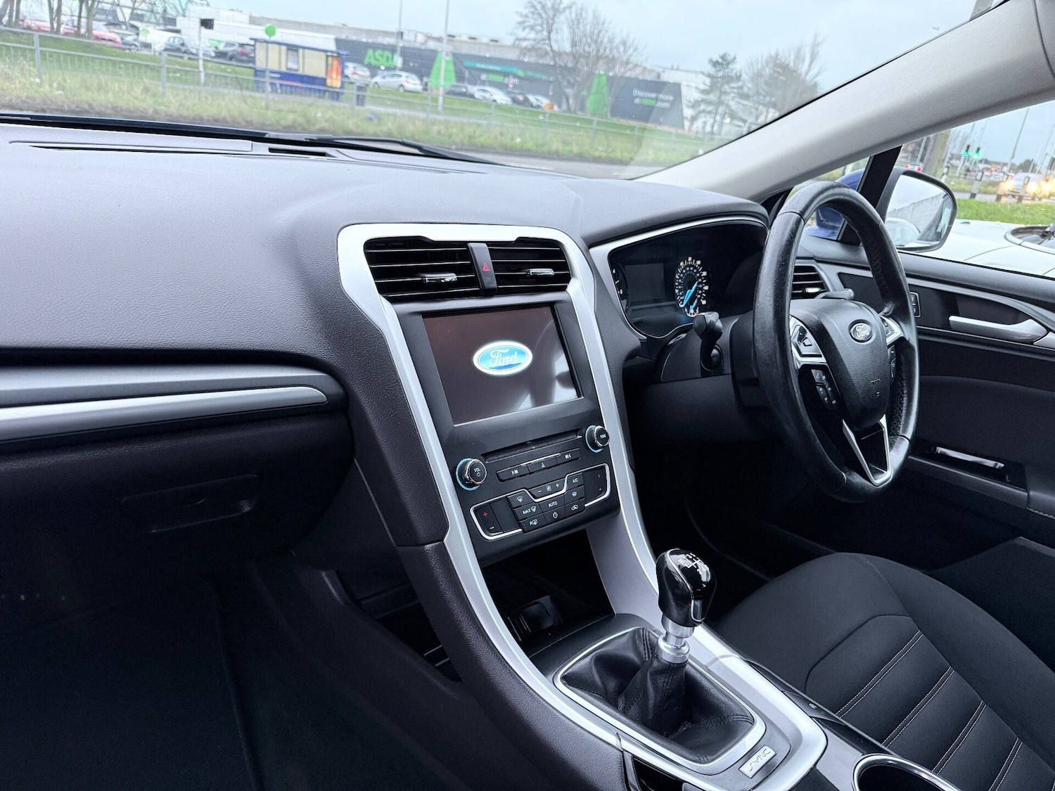 Used Ford Mondeo 2016 for sale - 77312929: Photo 9