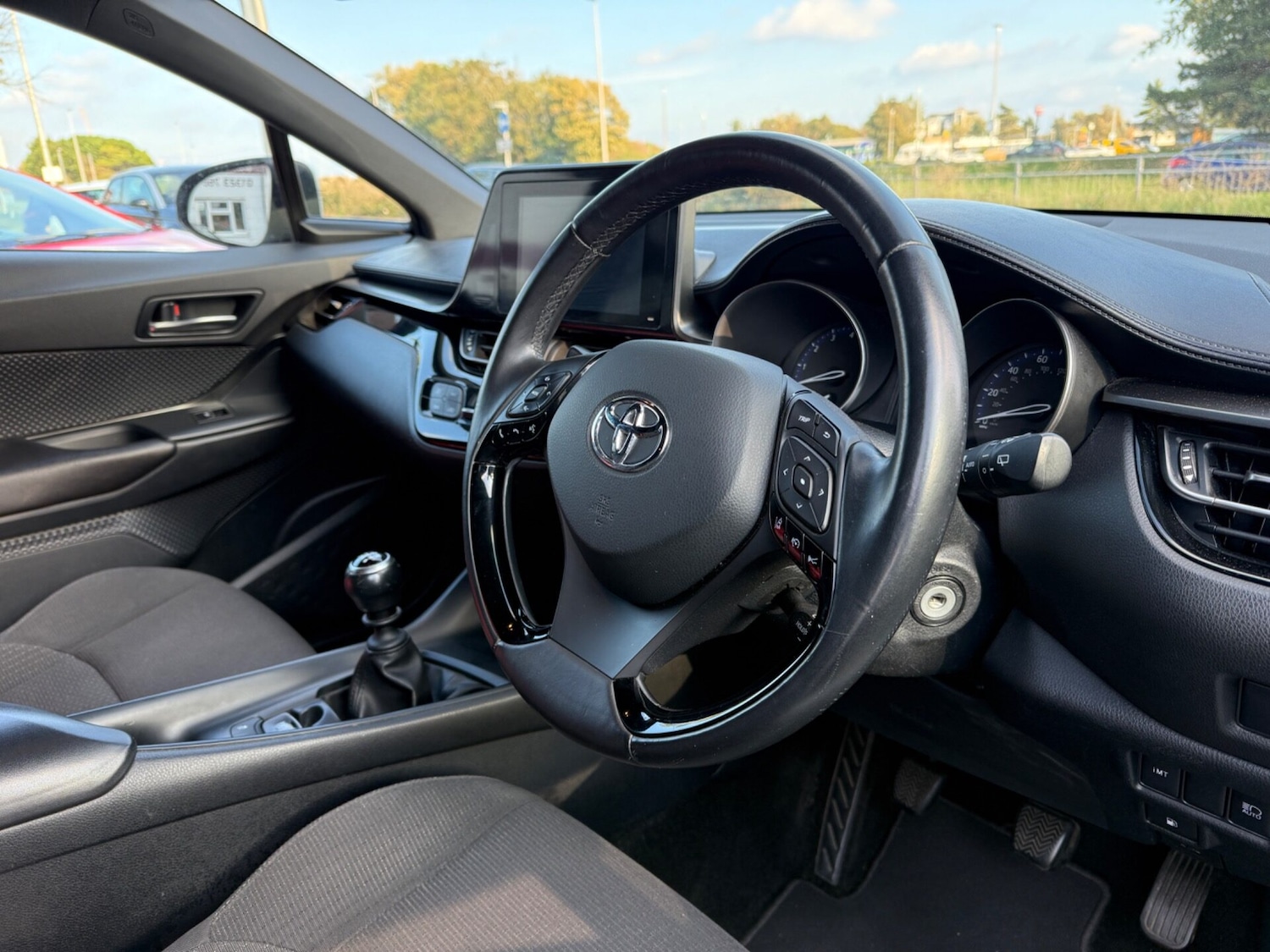 Used Toyota C-HR 2017 for sale - 75774679: Photo 10