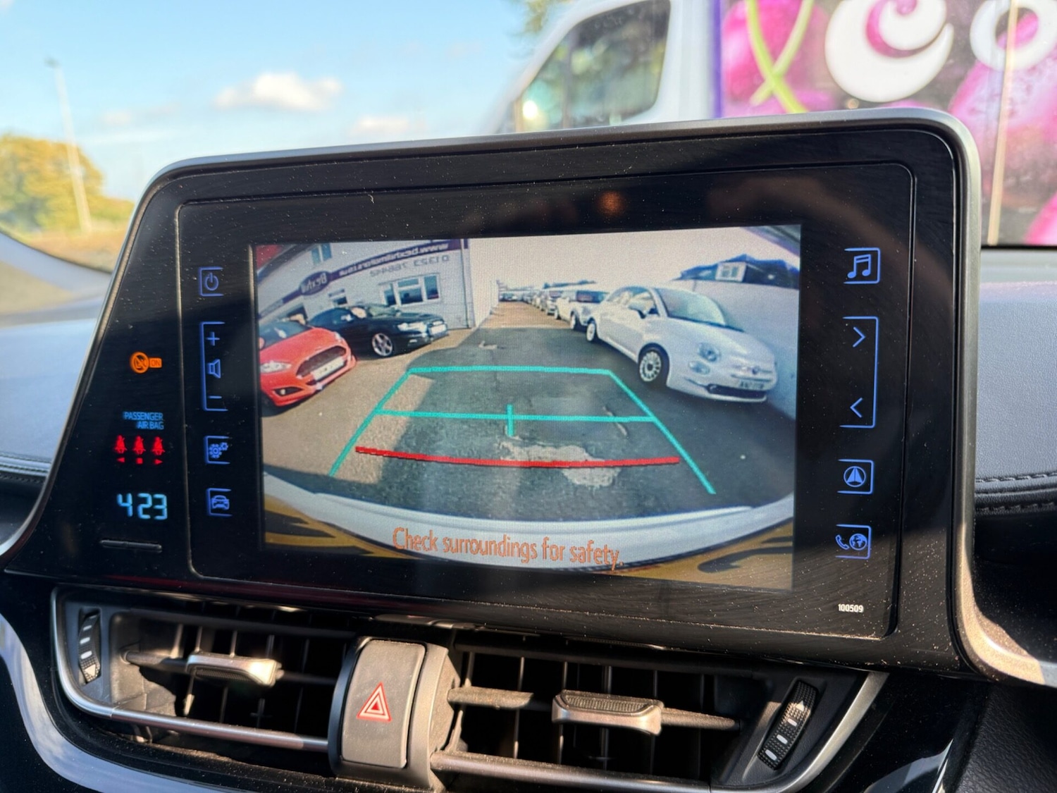 Used Toyota C-HR 2017 for sale - 75774679: Photo 13