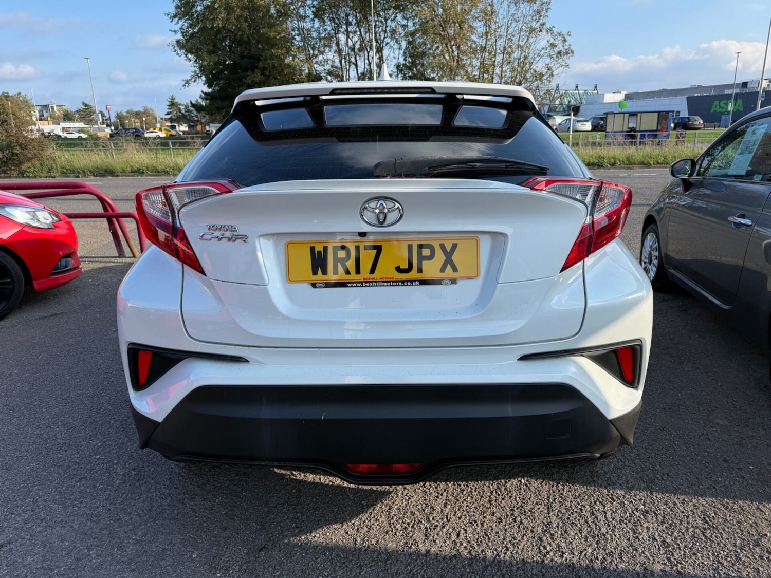 Used Toyota C-HR 2017 for sale - 75774679: Photo 6