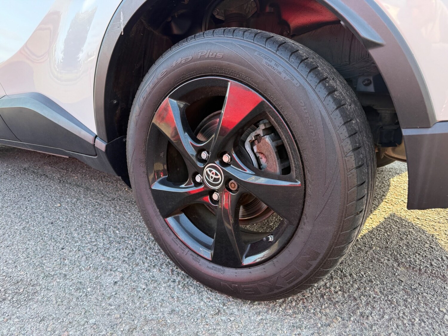 Used Toyota C-HR 2017 for sale - 75774679: Photo 8