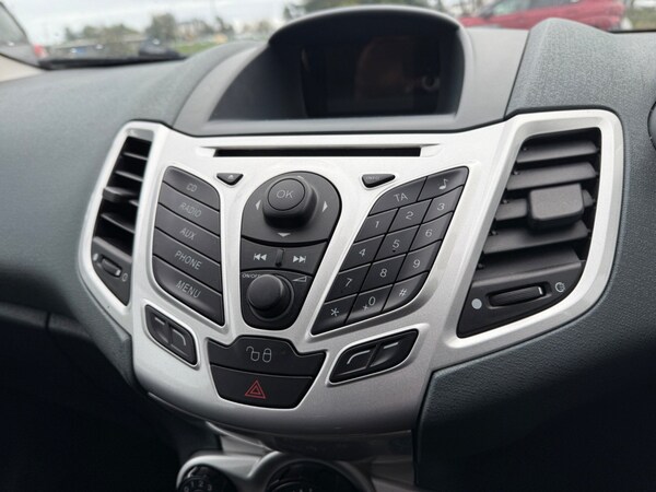 Used Ford Fiesta 2009 for sale - 73299917: Photo 10