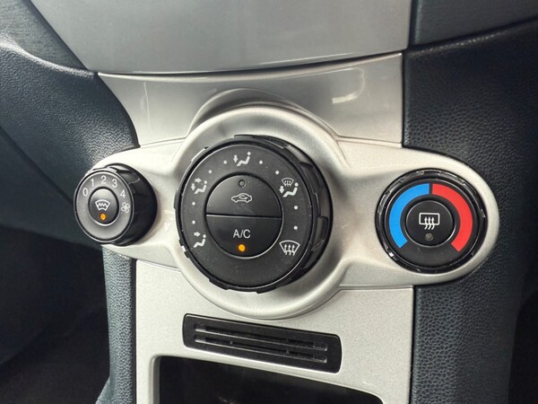 Used Ford Fiesta 2009 for sale - 73299917: Photo 13