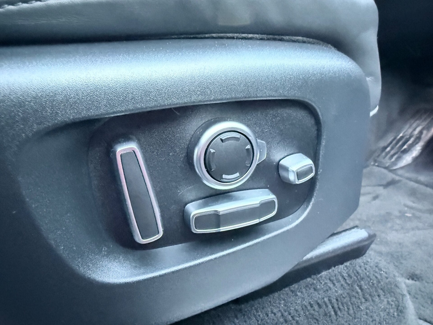 Used Land Rover Range Rover Sport 2018 for sale - 76794766: Photo 30