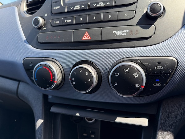 Used Hyundai i10 2015 for sale - 74824779: Photo 12