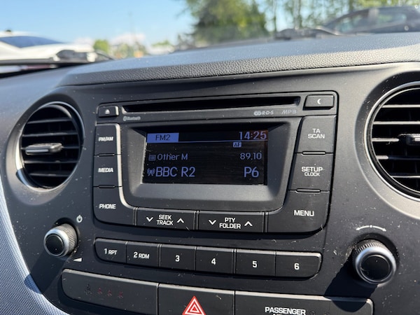 Used Hyundai i10 2015 for sale - 74824779: Photo 13