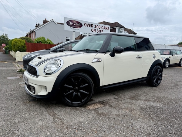 Used MINI Hatch 2011 for sale - 74824672: Photo 1