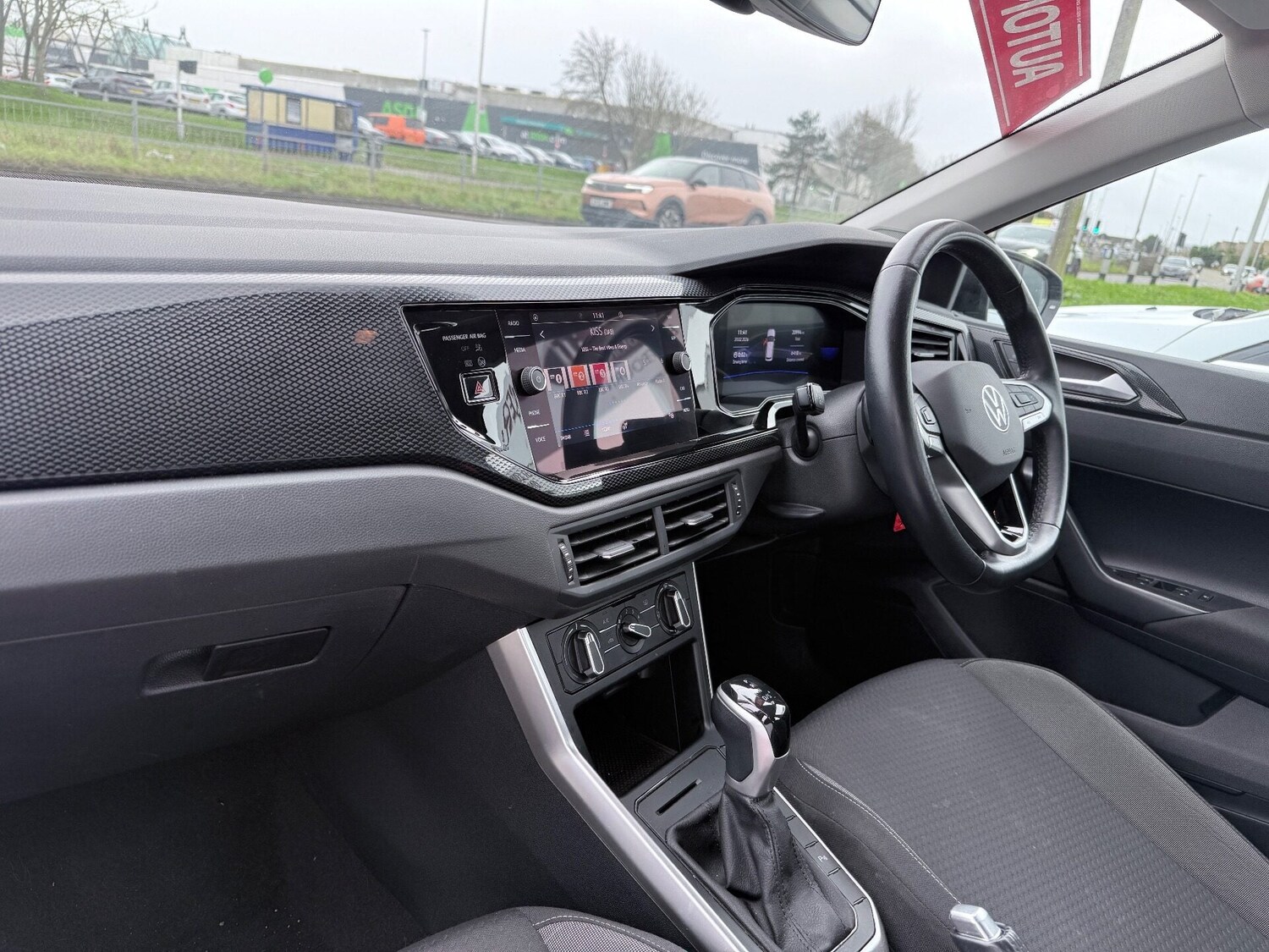 Used Volkswagen Polo 2023 for sale - 77608043: Photo 8