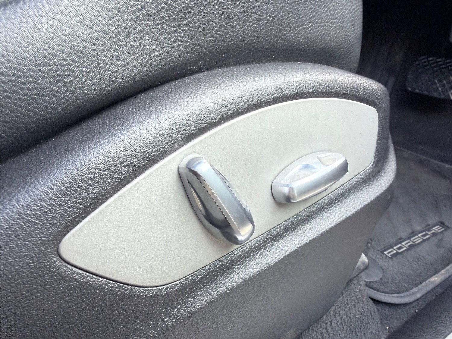 Used Porsche Macan 2017 for sale - 77487124: Photo 24