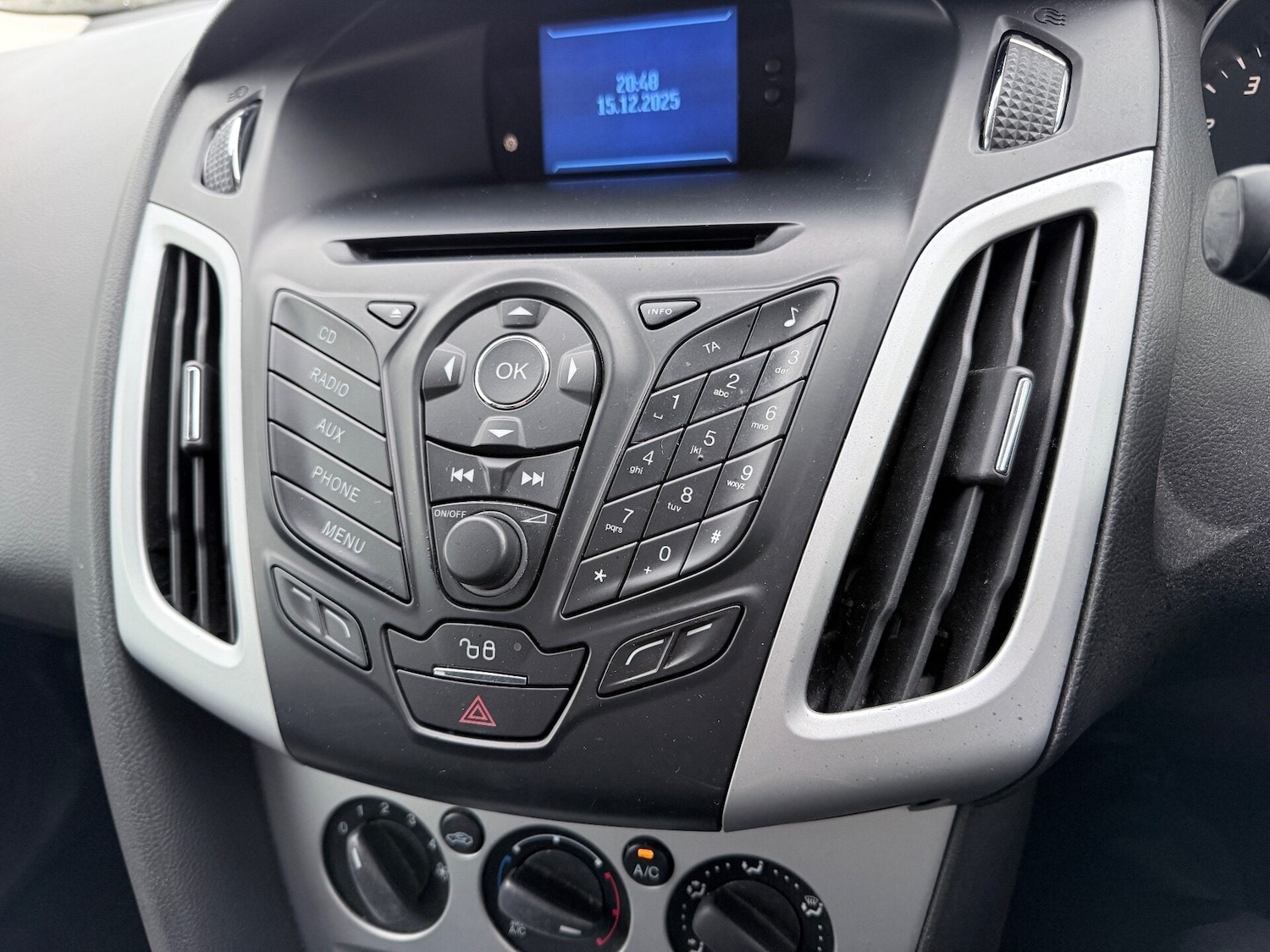 Used Ford Focus 2012 for sale - 77071904: Photo 15