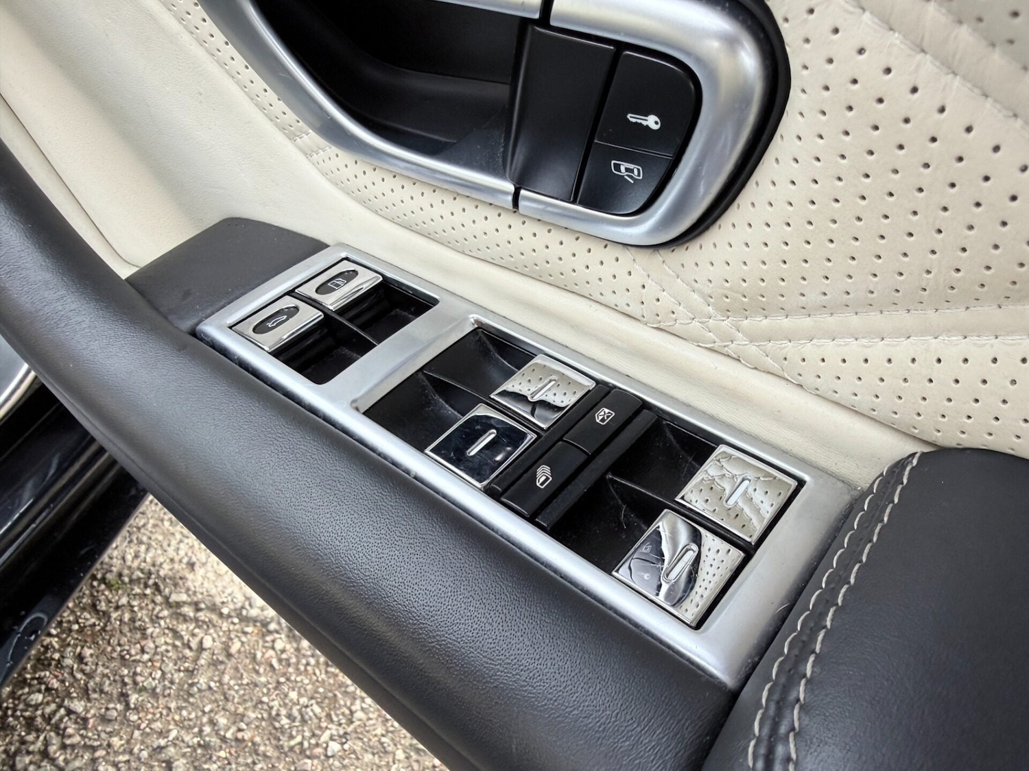 Used Bentley Continental 2014 for sale - 77283930: Photo 18