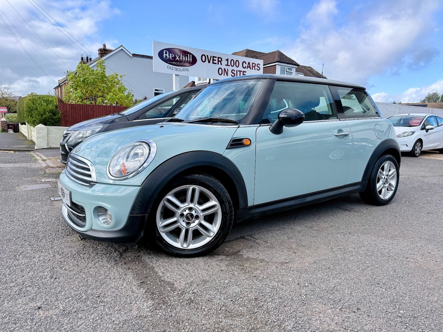 Used MINI Hatch 2011 for sale - 76379875: Photo 1