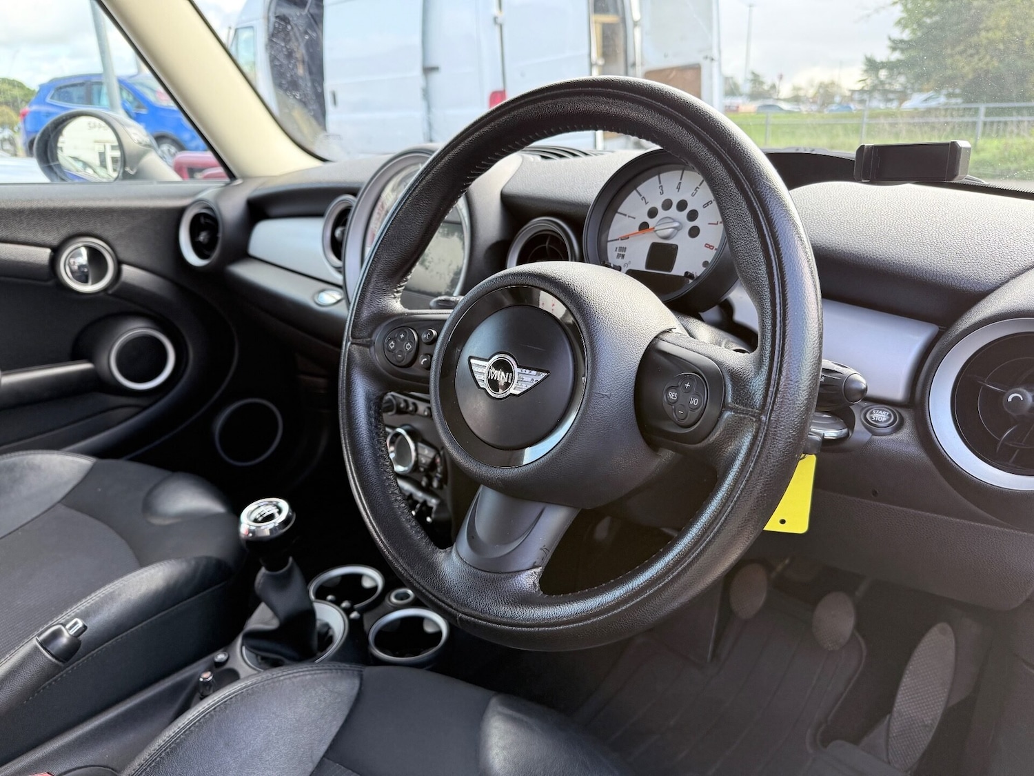 Used MINI Hatch 2011 for sale - 76379875: Photo 10