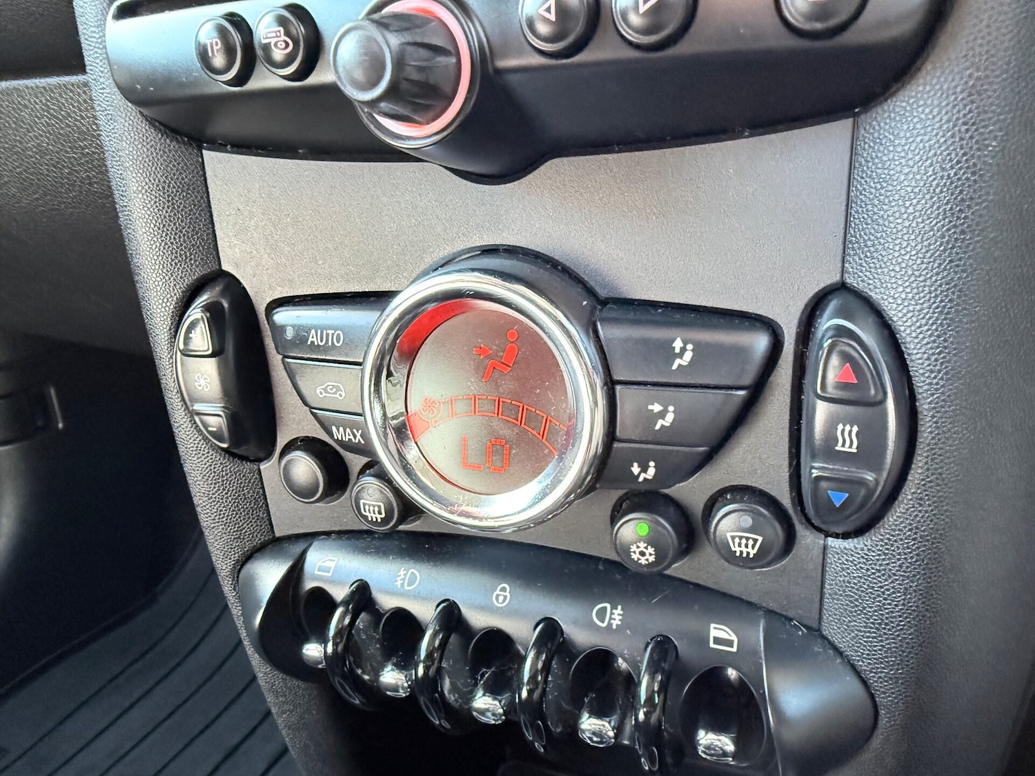 Used MINI Hatch 2011 for sale - 76379875: Photo 16