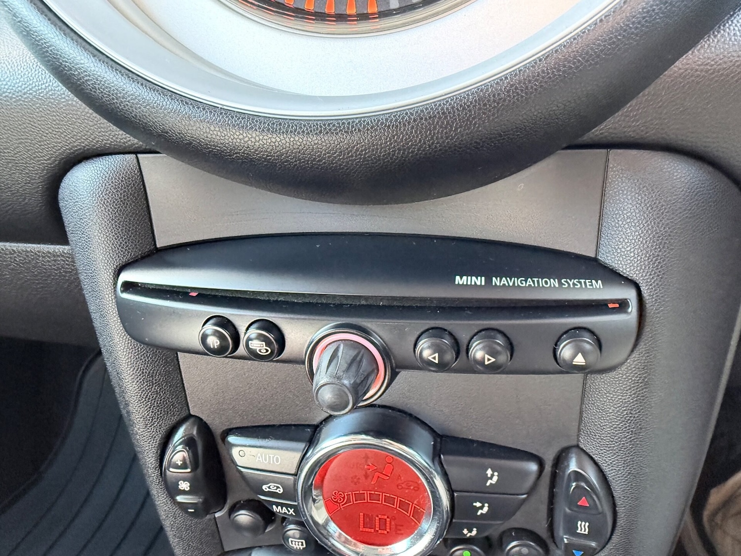 Used MINI Hatch 2011 for sale - 76379875: Photo 19