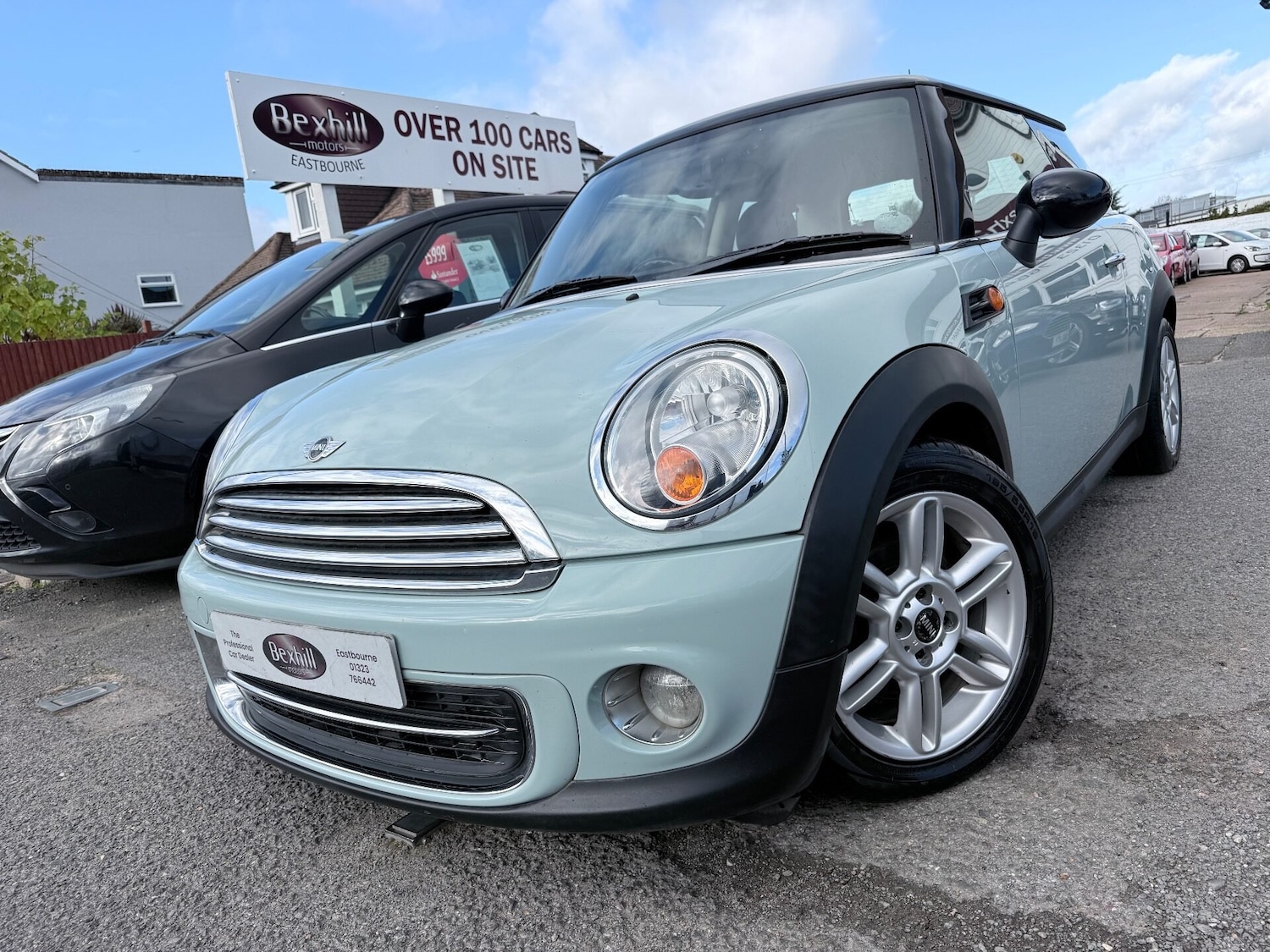 Used MINI Hatch 2011 for sale - 76379875: Photo 2