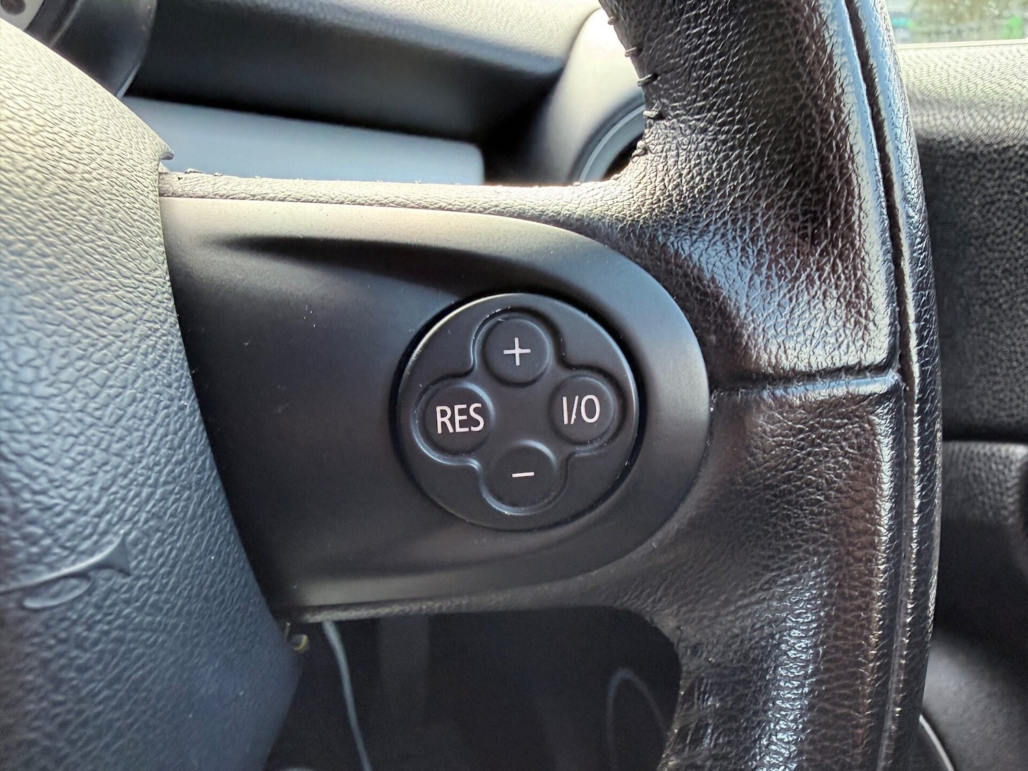 Used MINI Hatch 2011 for sale - 76379875: Photo 20