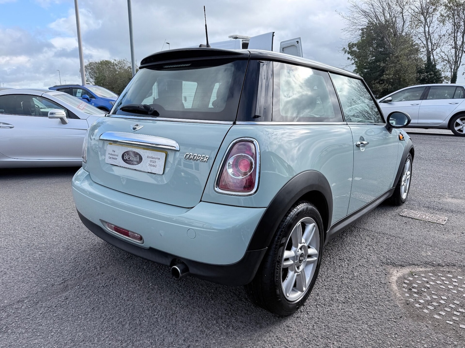 Used MINI Hatch 2011 for sale - 76379875: Photo 5