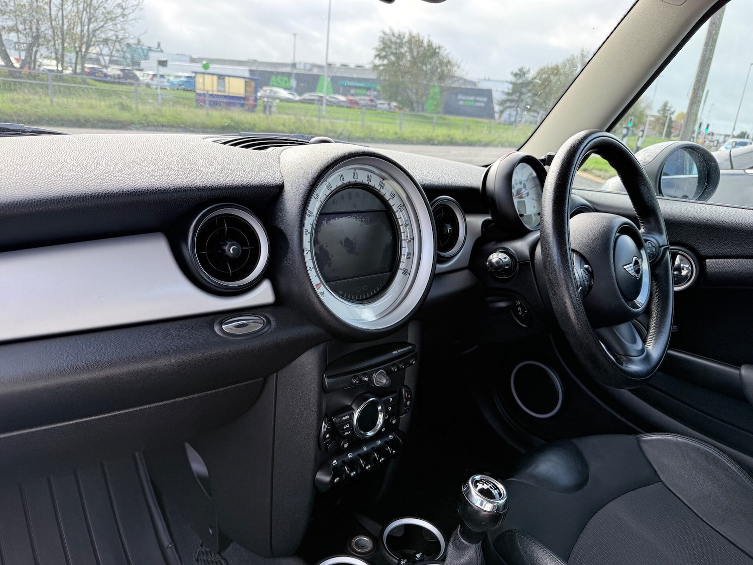 Used MINI Hatch 2011 for sale - 76379875: Photo 9