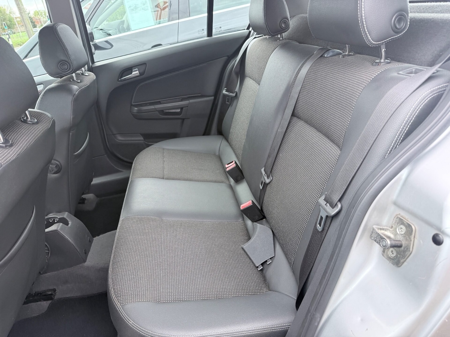 Used Vauxhall Astra 2008 for sale - 76301196: Photo 12