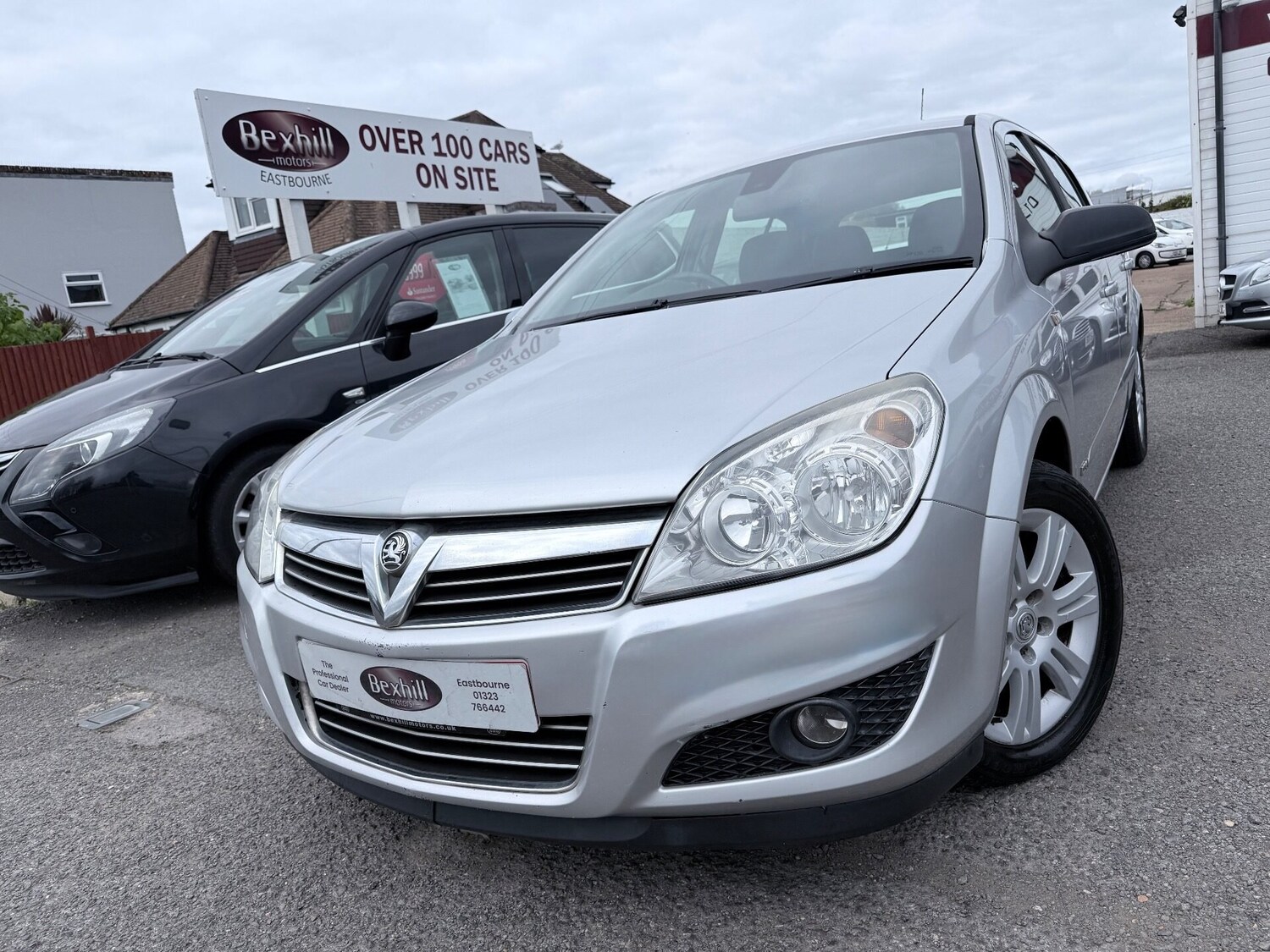 Used Vauxhall Astra 2008 for sale - 76301196: Photo 2